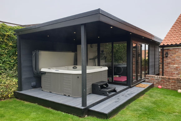 Relaxing Garden Room Hot Tub Retreat Southend